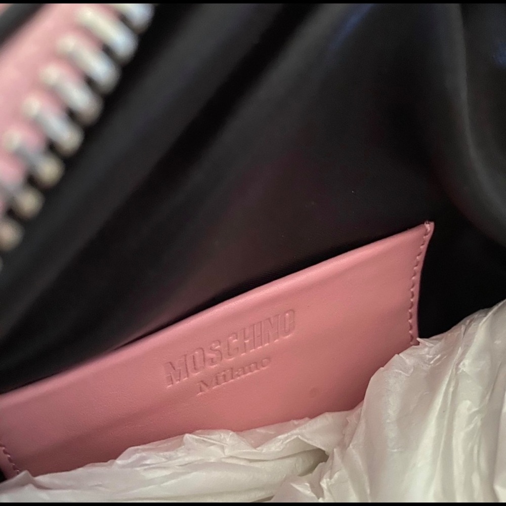 Moschino authentic bag - Picture 8 of 9